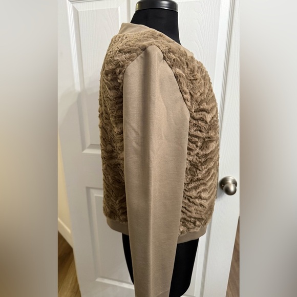 Chicos Women’s Light Brown Faux Fur Panel Cardigan Jacket Small Chico’s 0, US 4 - Picture 6 of 9